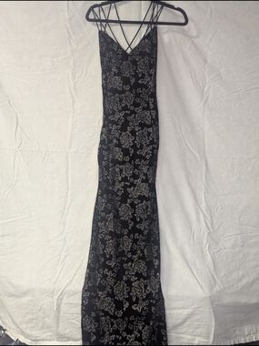 Vintage Formal Black Glitter Floral Slip Maxi Dress with Crisscross Straps